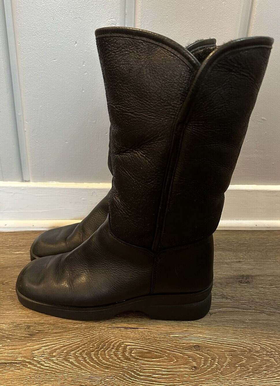 Santana Canada Boots Womens Size8.5M Black Leather Sheepskin Winter Warm Vintage